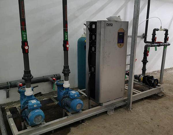 從循環(huán)過濾到恒溫調(diào)控<strong></p>
<p>泳池設(shè)備</strong>，AQUA愛克泳池設(shè)備如何實(shí)現(xiàn)泳池水質(zhì)長效達(dá)標(biāo)？:泳池設(shè)備