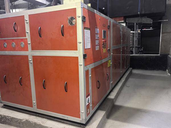 從青島泳池項目看AQUA愛克:解析泳池設(shè)備高效運行的技術(shù)密碼:泳池設(shè)備