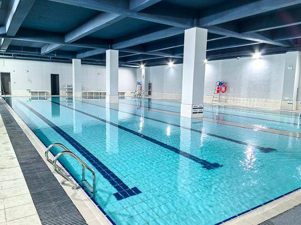 廣州千葉以專(zhuān)業(yè)泳池設(shè)備，開(kāi)啟鄭州游泳館暢游新體驗(yàn):泳池設(shè)備
