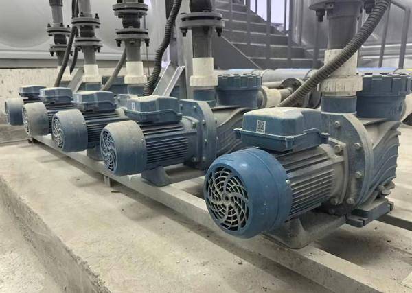 AQUA愛(ài)克泳池設(shè)備落地?zé)熍_(tái)高端社區(qū)<strong></p>
<p>泳池設(shè)備
</strong>，強(qiáng)效過(guò)濾與恒溫智控技術(shù)引關(guān)注:泳池設(shè)備
