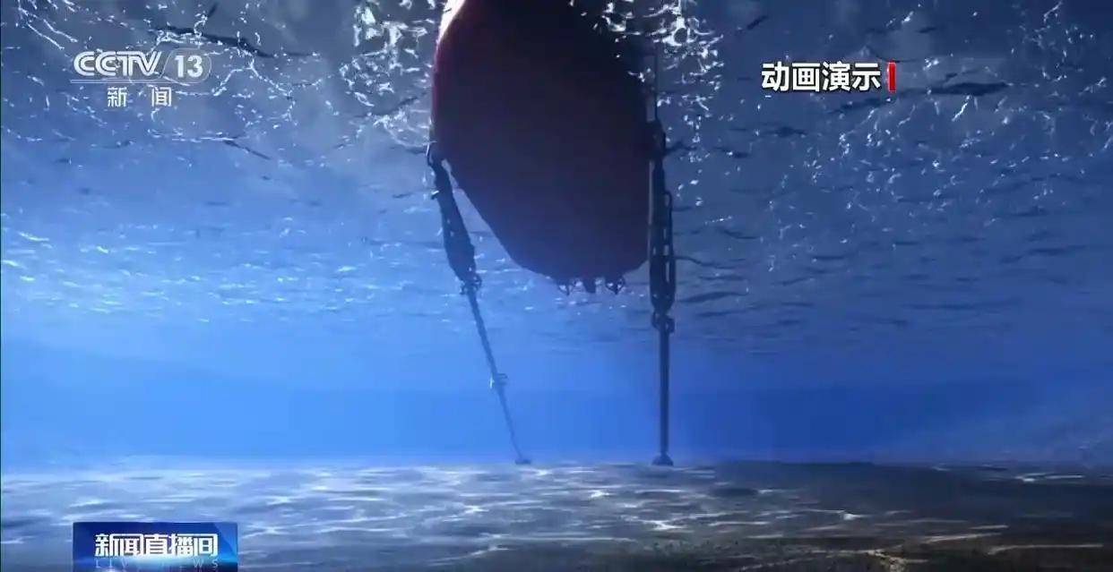 國產(chǎn)挖泥船上新 90分鐘吸滿18個(gè)游泳池 還能“一鍵疏?！?游泳池