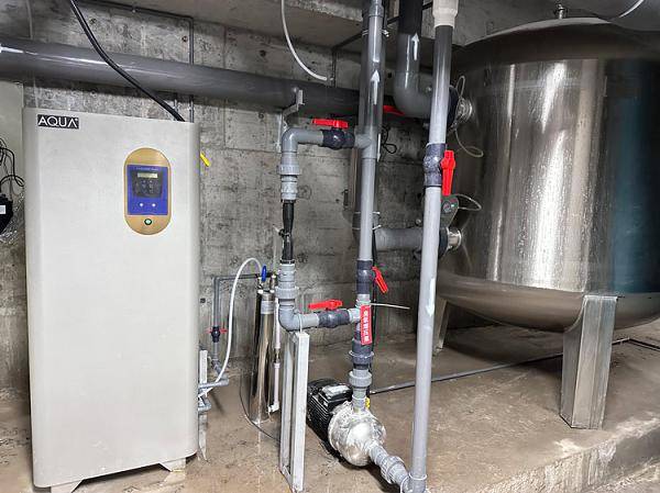 廣州千葉攜AQUA愛克泳池設(shè)備<strong></p>
<p>泳池設(shè)備
</strong>，推動(dòng)貴州泳池項(xiàng)目高質(zhì)量落地:泳池設(shè)備
